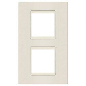 70242.99 Maska 2X2M vertikalna EXP VIVID, krem sa krem nosacem