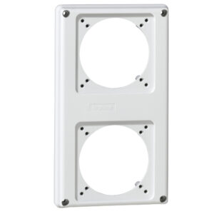 P17 Tempra: nosac za dva aparata za 16A, 220x125mm i jedna slepa maska