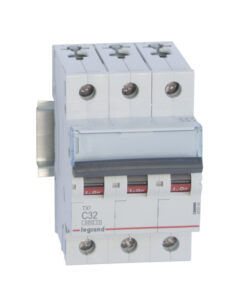 TX3: automatski osigurac. 3P.C32 6000A