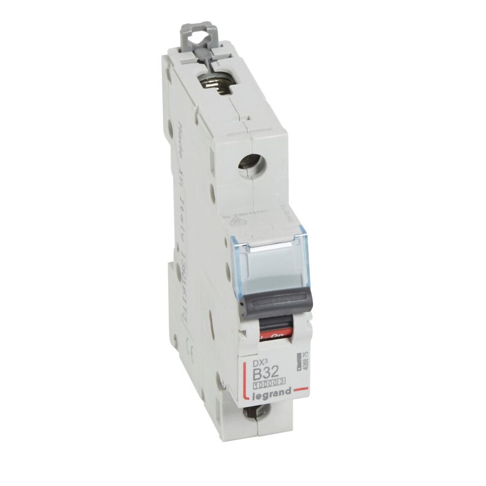 DX3: automatski osigurac 1P, 16kA, kriva "B", 32A