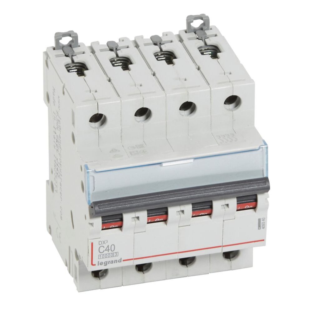 DX3: automatski osigurac 4P, 10kA, kriva "C", 40A