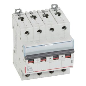 DX3: automatski osigurac 4P, 10kA, kriva "C", 40A