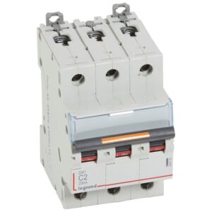 DX3: automatski osigurac 3P, 25 kA, kriva "C", 2A
