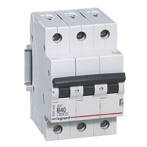 RX3: automatski osigurac 3P, 6kA, kriva "B", 40A