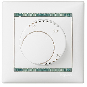 Valena: termostat Standard, za grejanje/hladjenje, NO/NC, bela
