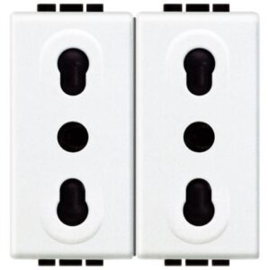 N UTICNICA 2X2P+E IT STD 16A