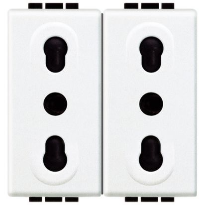 N UTICNICA 2X2P+E IT STD 16A
