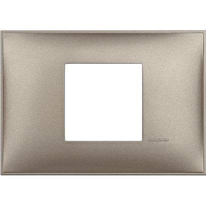 Classia: okvir, 2M ( za doznu 3M ), titanijum metal